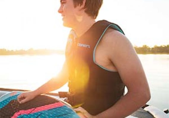 Stylish and Safe: Discover Our Range of Men’s Life Jackets